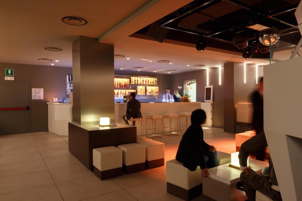 Hotel Campelli ソンドリオ エクステリア 写真